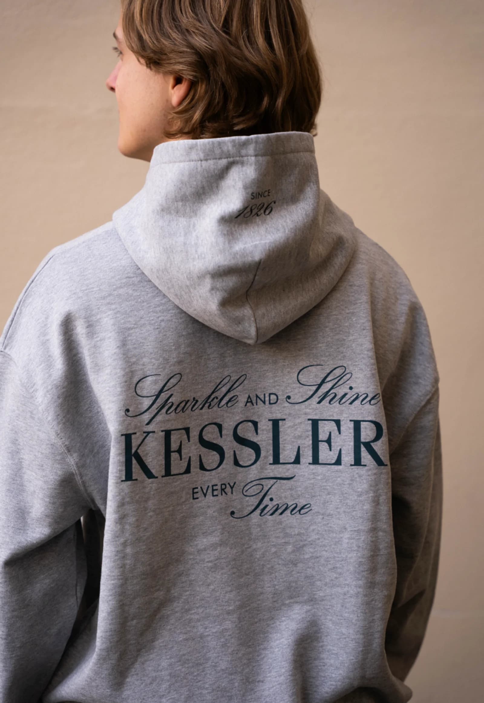Grau melierter Kessler-Hoodie mit dem Print »Sparkle and Shine — Every Time«